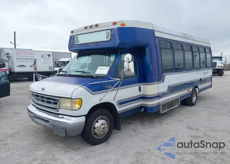 2008 Ford E-350 Super Duty Commercial/Recreational из США, поврежденный, VIN 1FT2S34L08DA63936